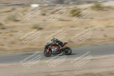 media/Apr-20-2025-AHRMA (Sun) [[393a79c373]]/Race/Group 11 early race/Turn 4b/